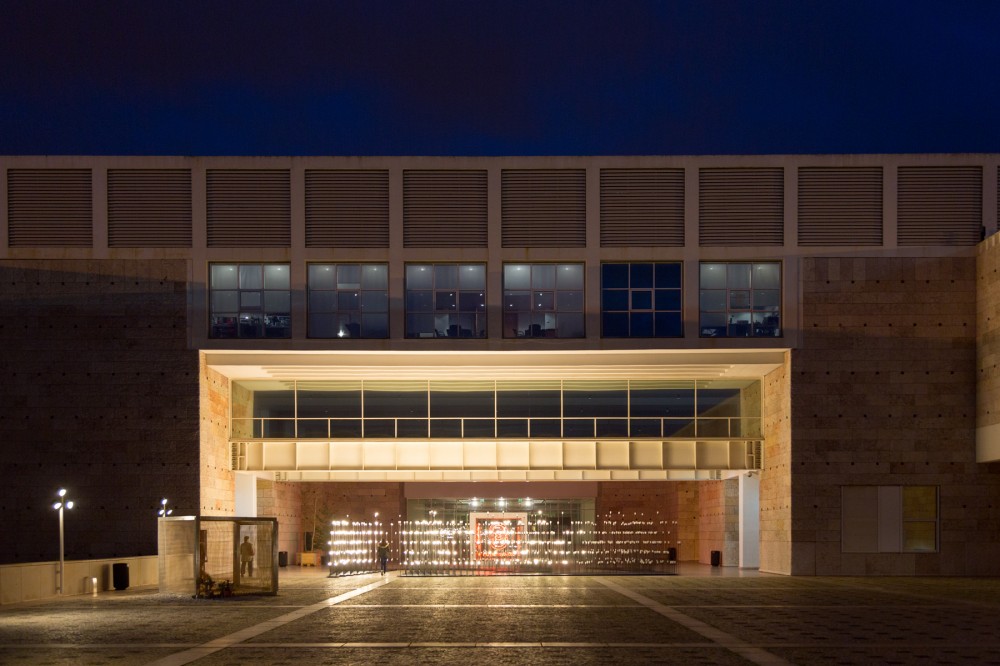 LEDscape / LIKEarchitects