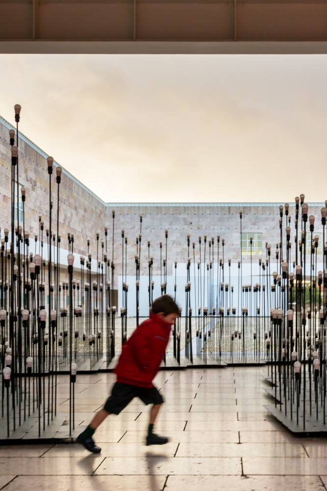 LEDscape / LIKEarchitects