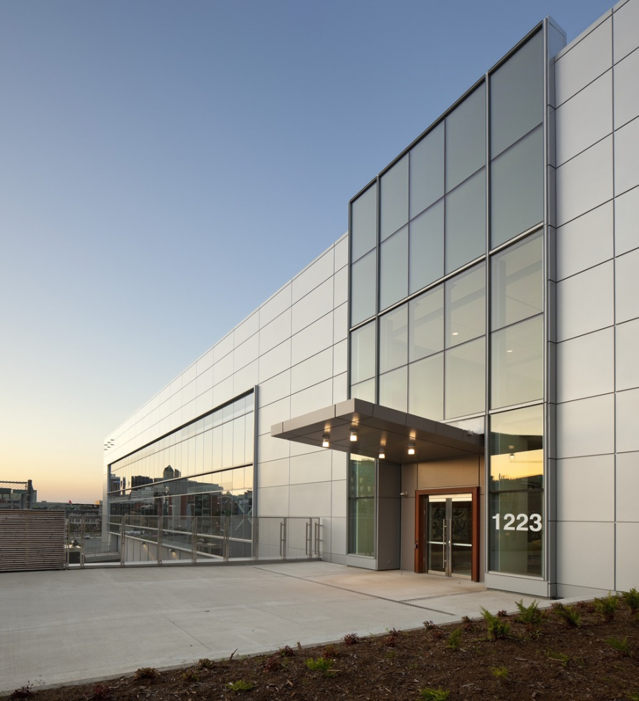 Nova Scotia Power Corporate Headquarters / WZMH Architects