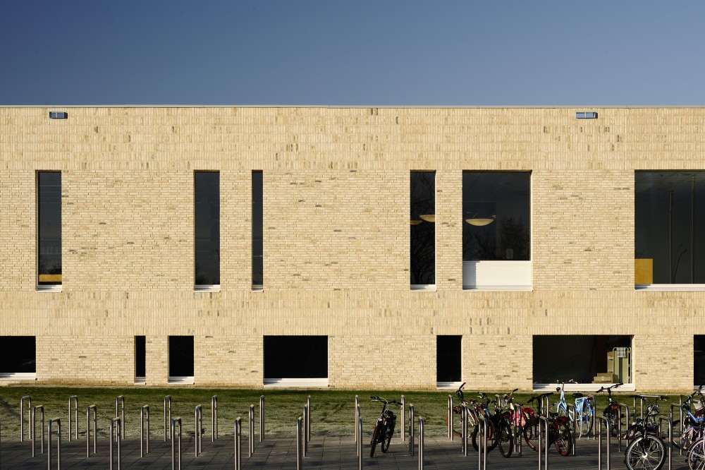 Scherpenzeel Multifuntional Complex / Koppert + Koenis Architects