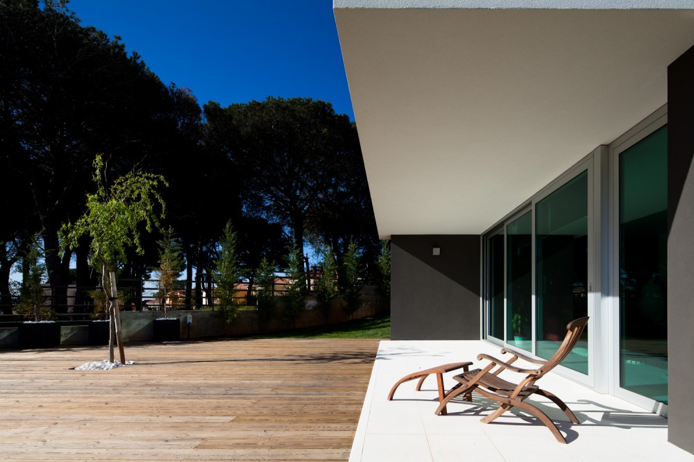 Godiva House / Empty Space Architecture
