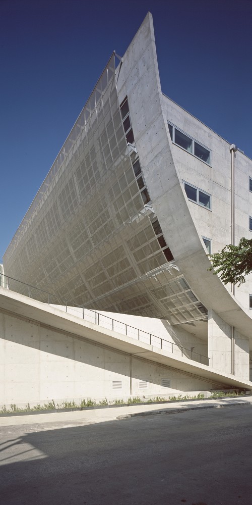 Shop & Trade / Kokkinou-Kourkoulas Architects