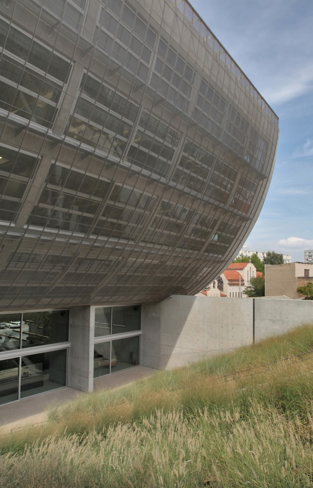 Shop & Trade / Kokkinou-Kourkoulas Architects