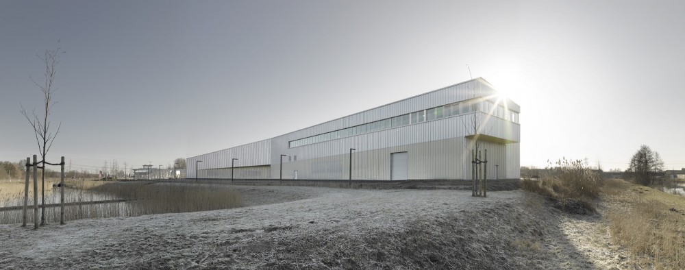 North Laser Center / blauraum