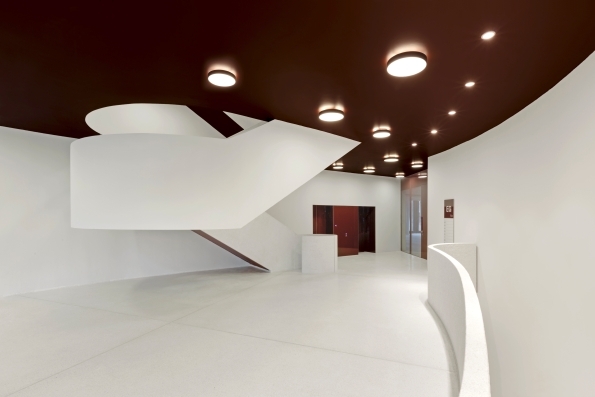 Cologne Oval Offices / Sauerbruch Hutton