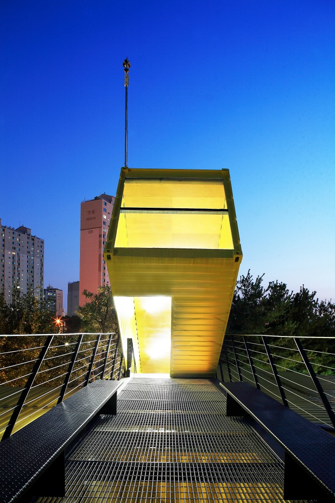 APAP OpenSchool / LOT-EK Architecture & Design