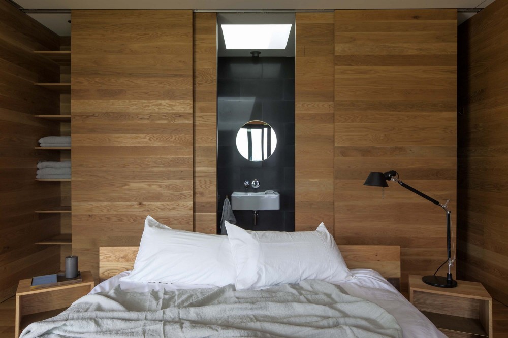 Storm Cottage / Fearon Hay Architects