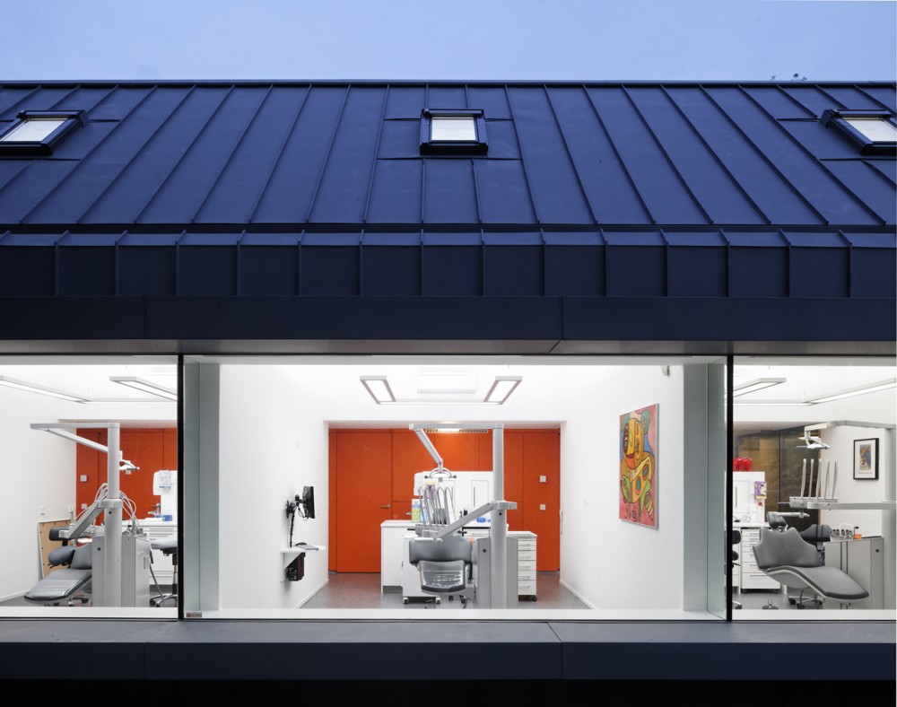 Dentist with a View / Shift architecture urbanism