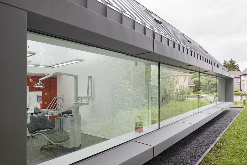 Dentist with a View / Shift architecture urbanism