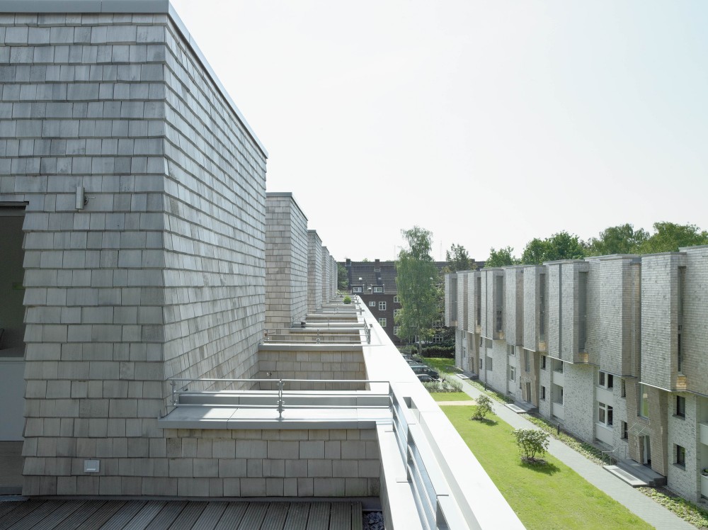 Treehouses Bebelallee / blauraum