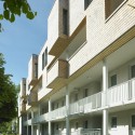 Treehouses Bebelallee / blauraum Treehouses Bebelallee / blauraum Courtesy of blauraum