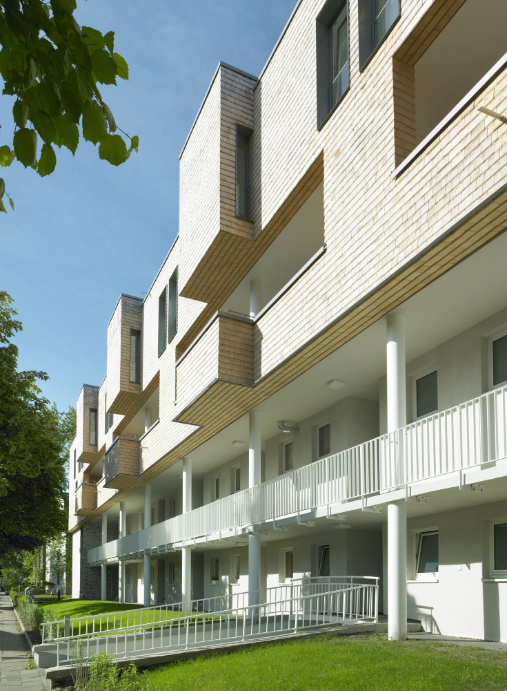 Treehouses Bebelallee / blauraum