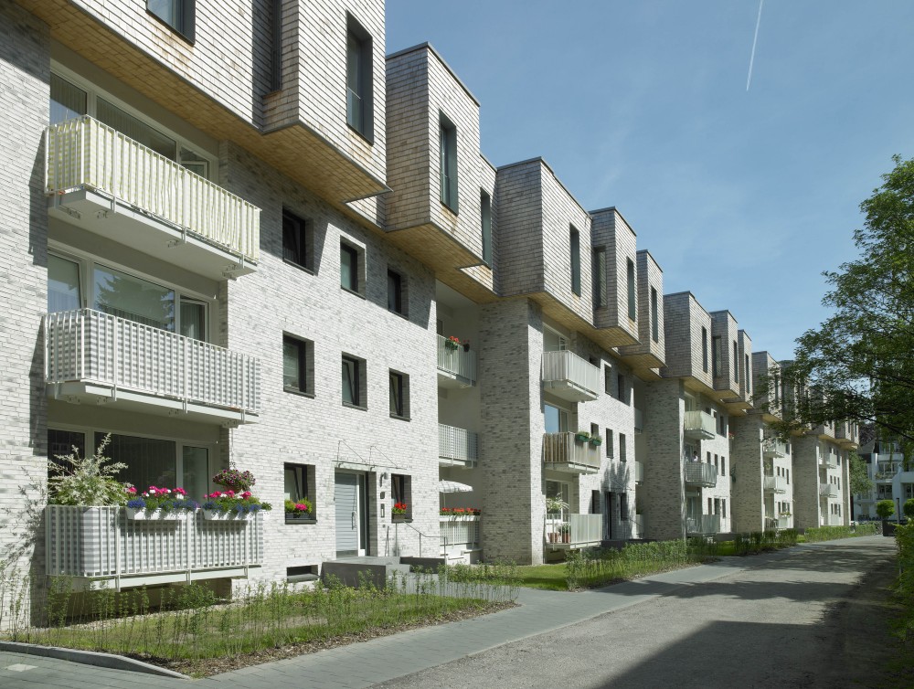 Treehouses Bebelallee / blauraum