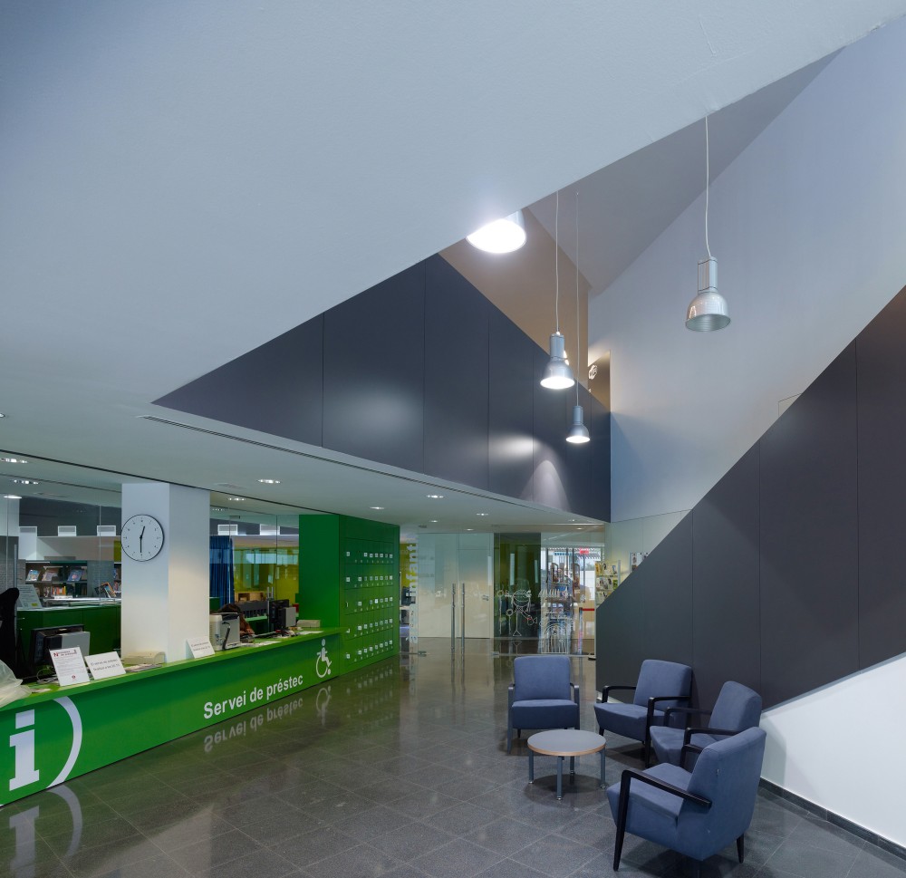Can Baró Library / Sierra Rozas Arquitectes