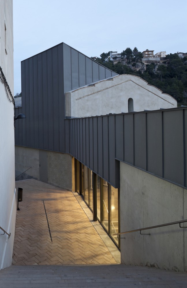 Can Baró Library / Sierra Rozas Arquitectes