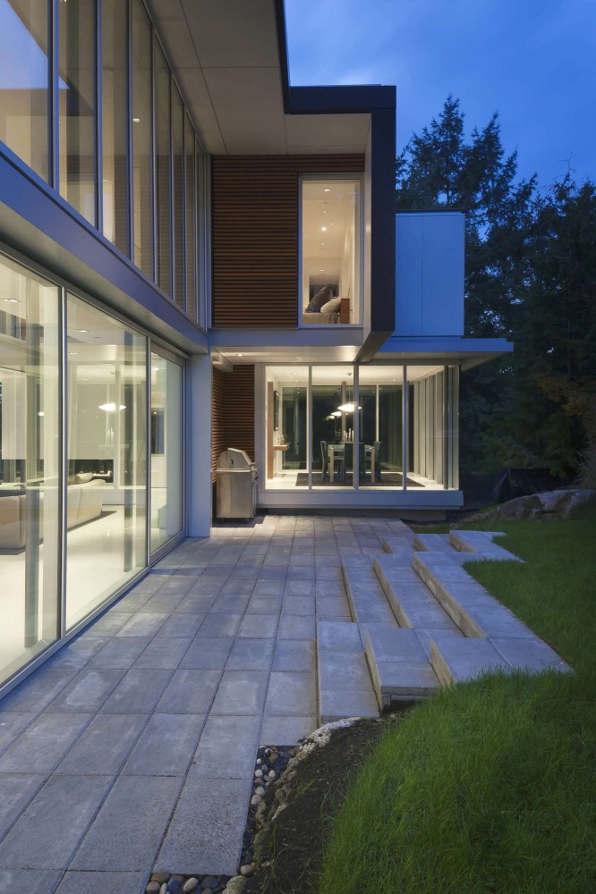 House 4249 / DGBK Architects