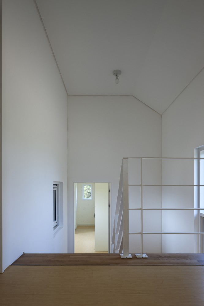 House of January / Studio-Gaon