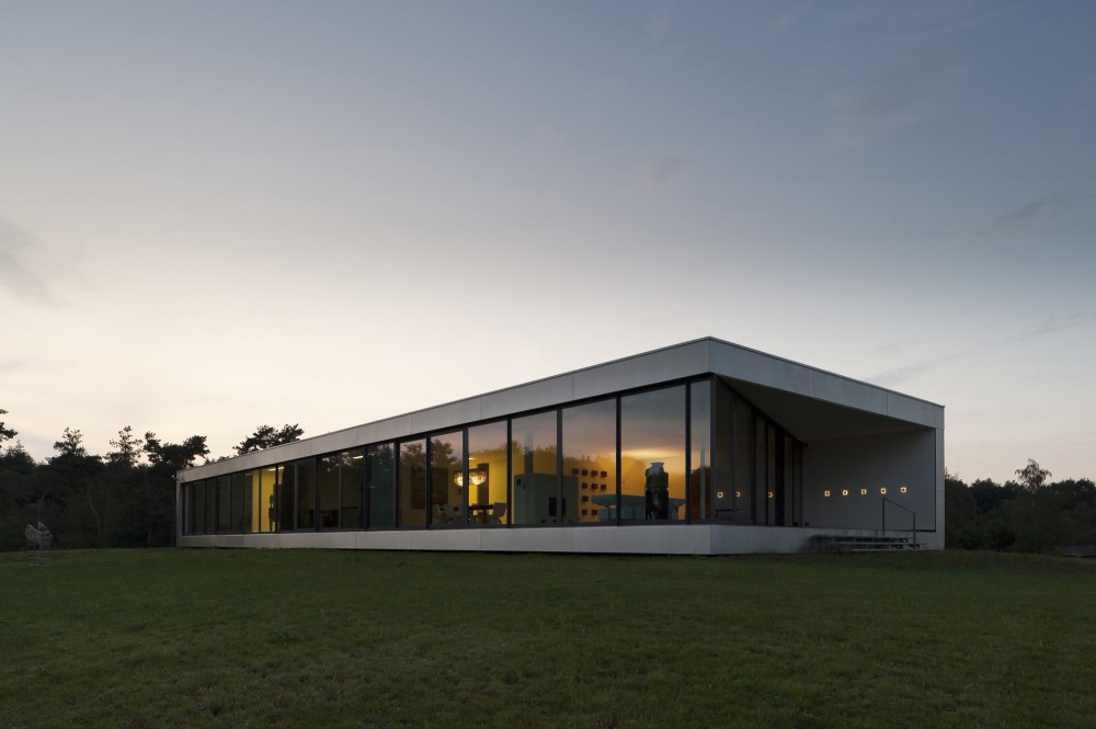 Bridge House / 123DV