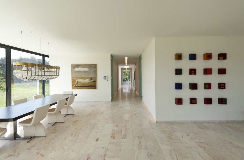 Bridge House / 123DV