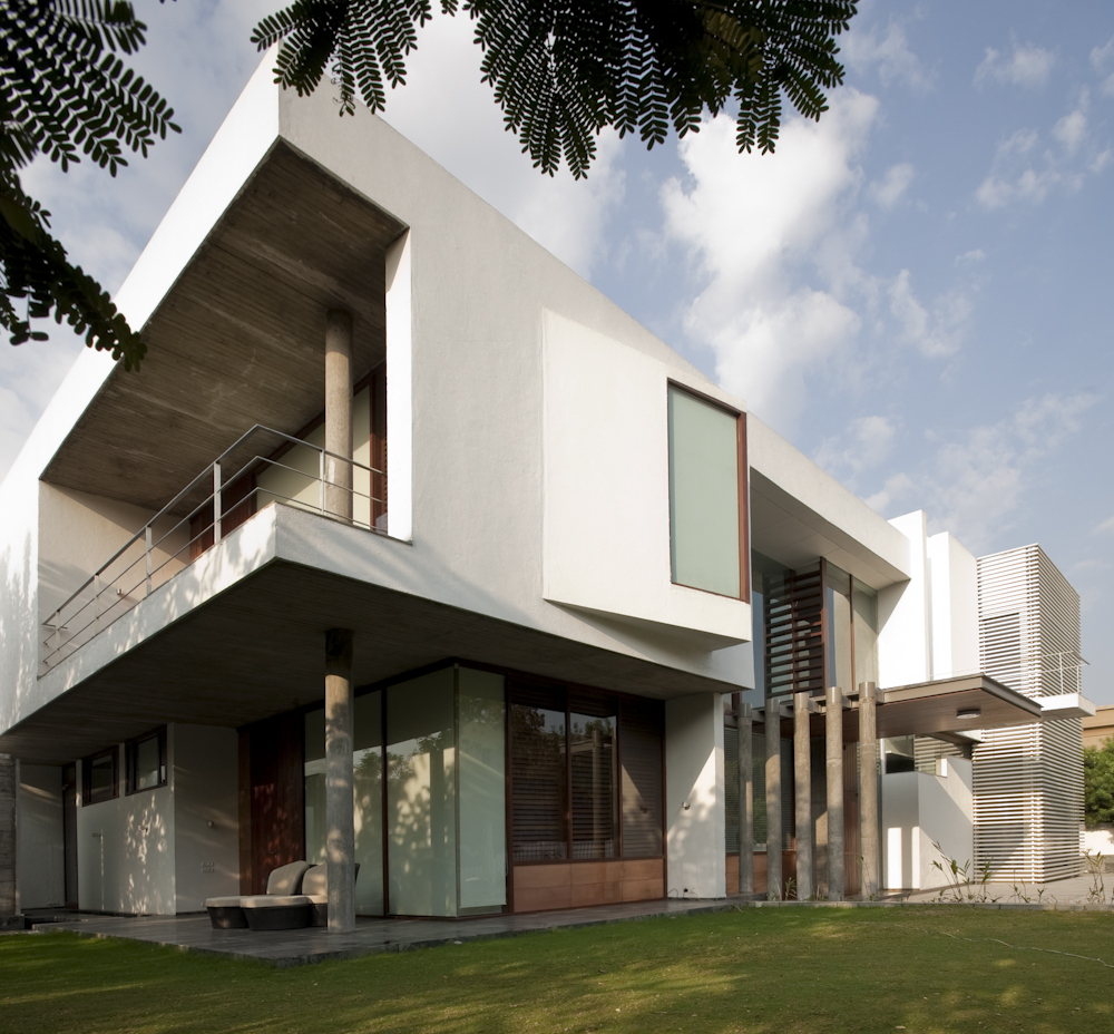 Poona House / Rajiv Saini