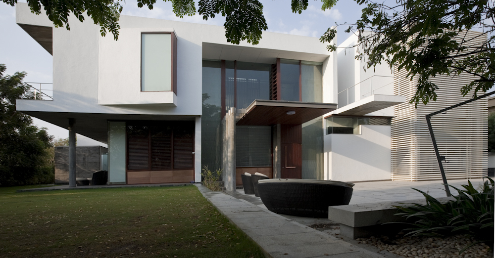 Poona House / Rajiv Saini