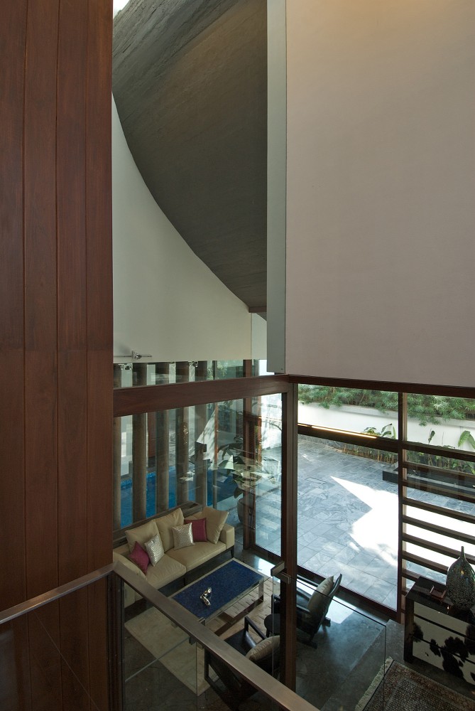 Poona House / Rajiv Saini