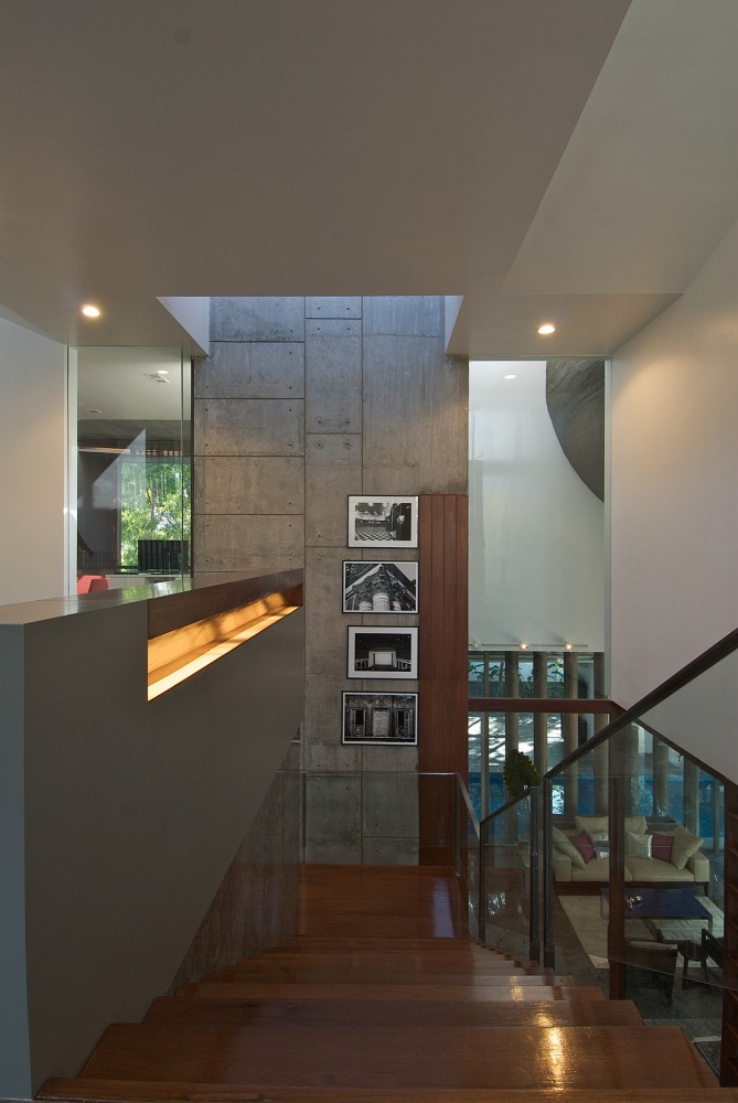 Poona House / Rajiv Saini