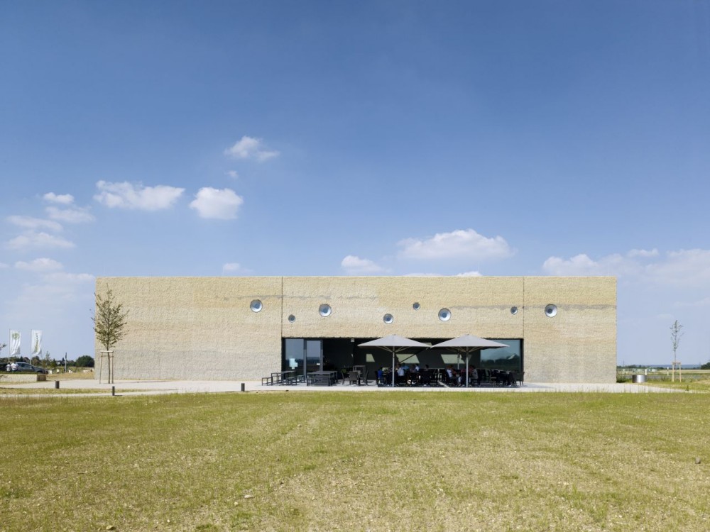 Forum:Terra Nova / Lüderwaldt Architects