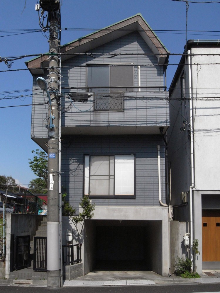 Switch Box in House / Naf Architect & Design