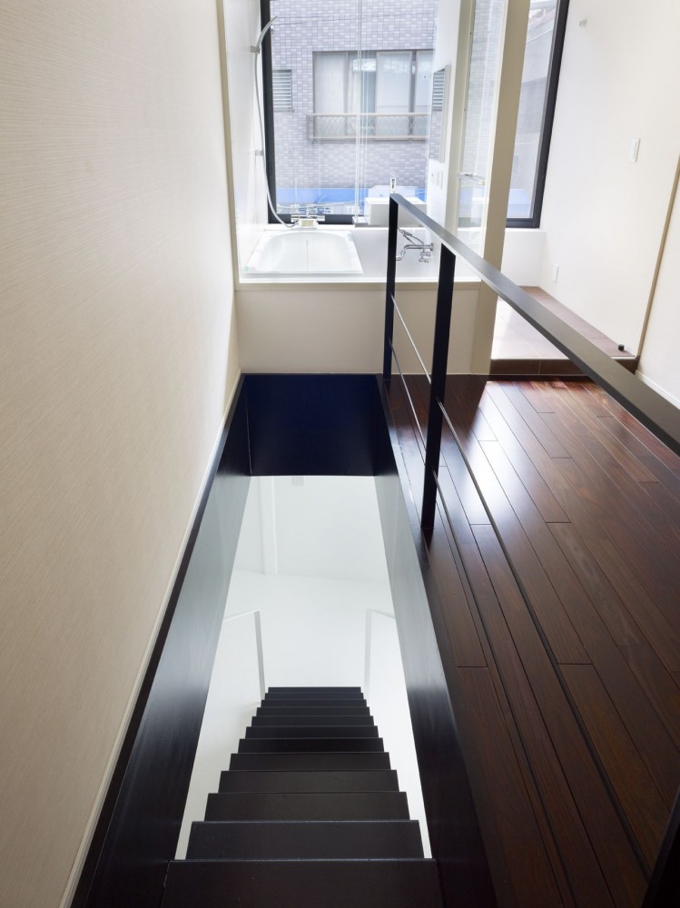 XYYX Apartment / Naf Architect & Design