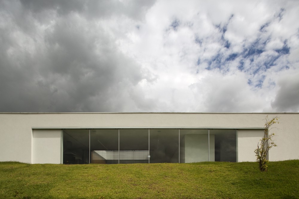 São Roque Residence / Tacoa Arquitetos