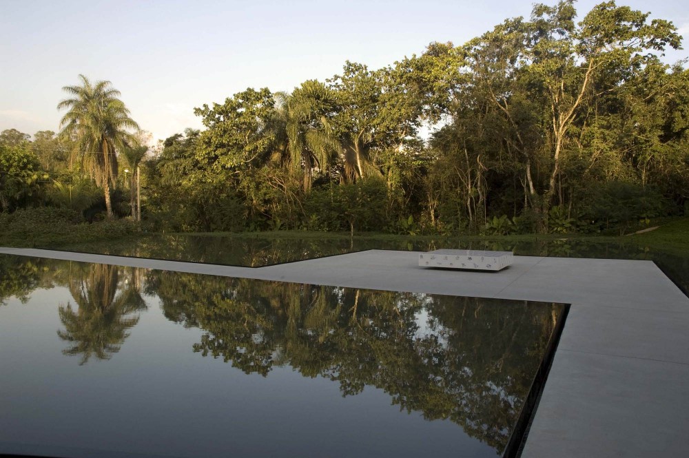 Adriana Varejão Gallery / Tacoa Arquitetos