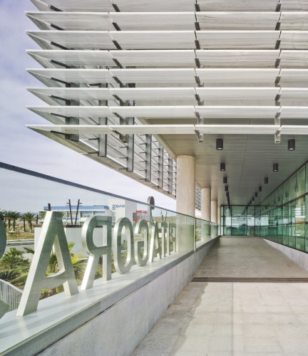 Edificio Fundación Tecnova / Ferre Arquitectos