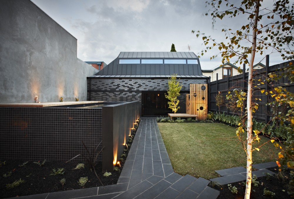 Enclave House / BKK Architects