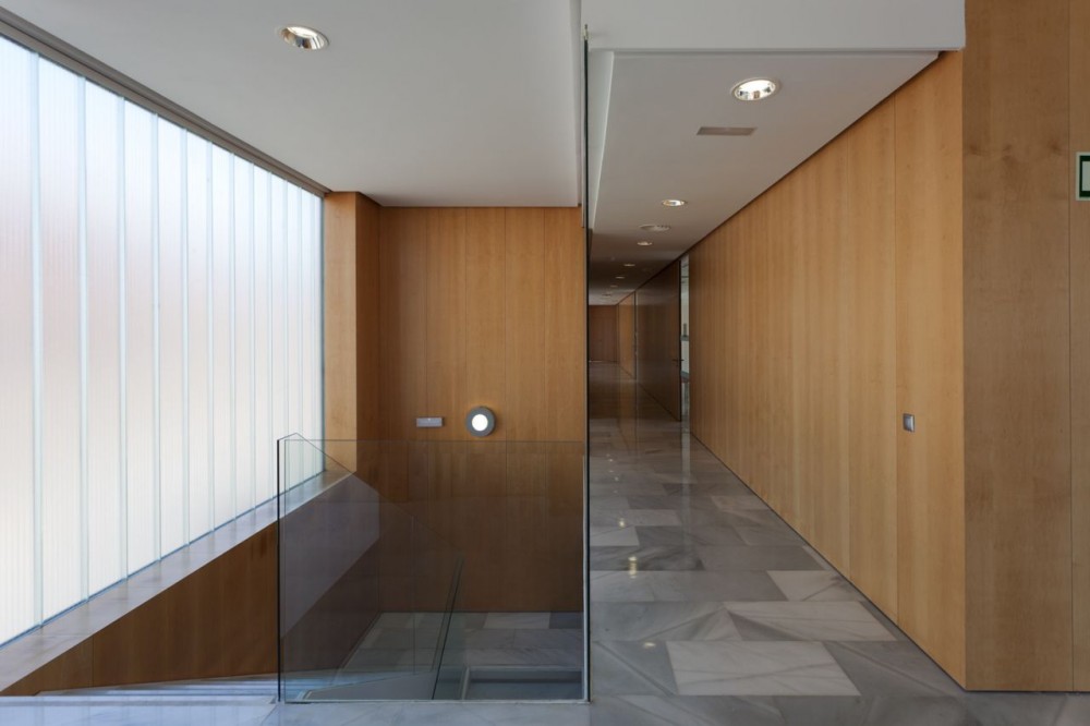 Social Center / Víctor García Martínez Arquitecto