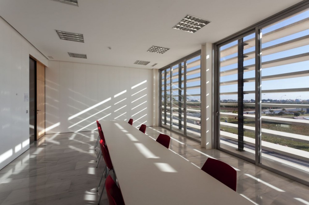 Social Center / Víctor García Martínez Arquitecto