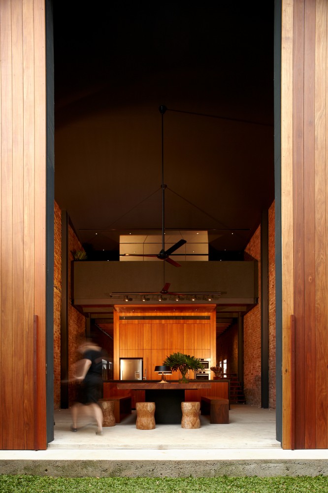 Lucky Shophouse / CHANG Architects