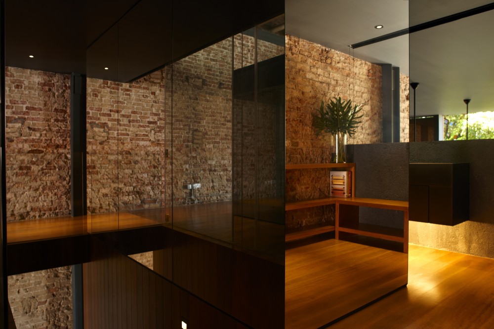 Lucky Shophouse / CHANG Architects