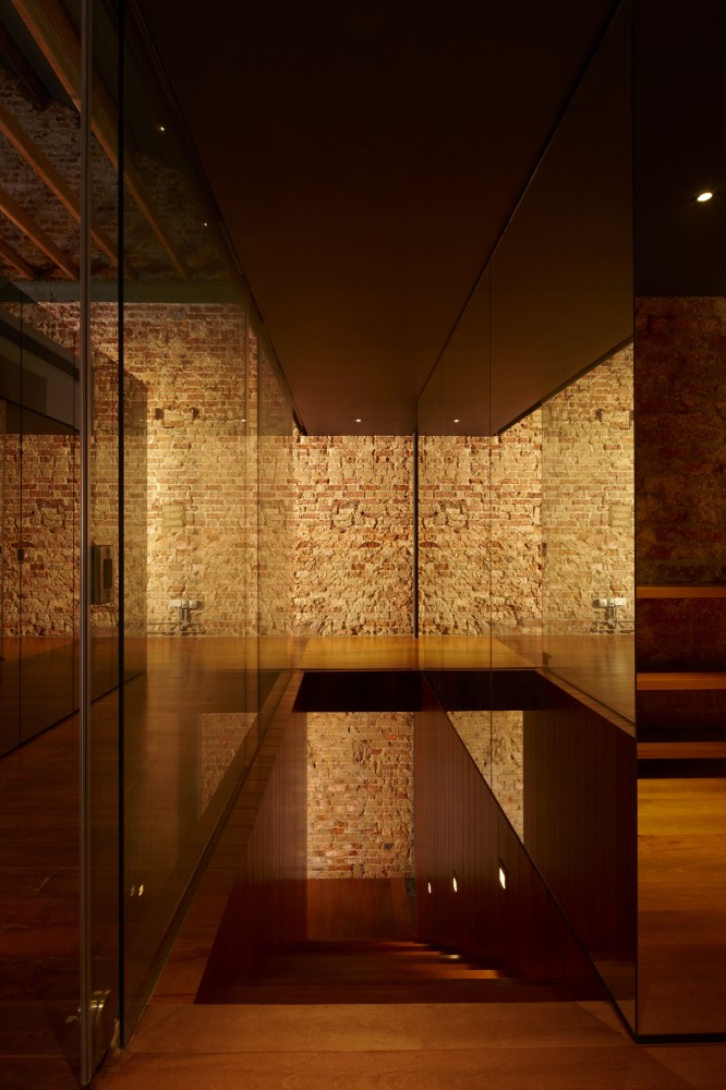 Lucky Shophouse / CHANG Architects