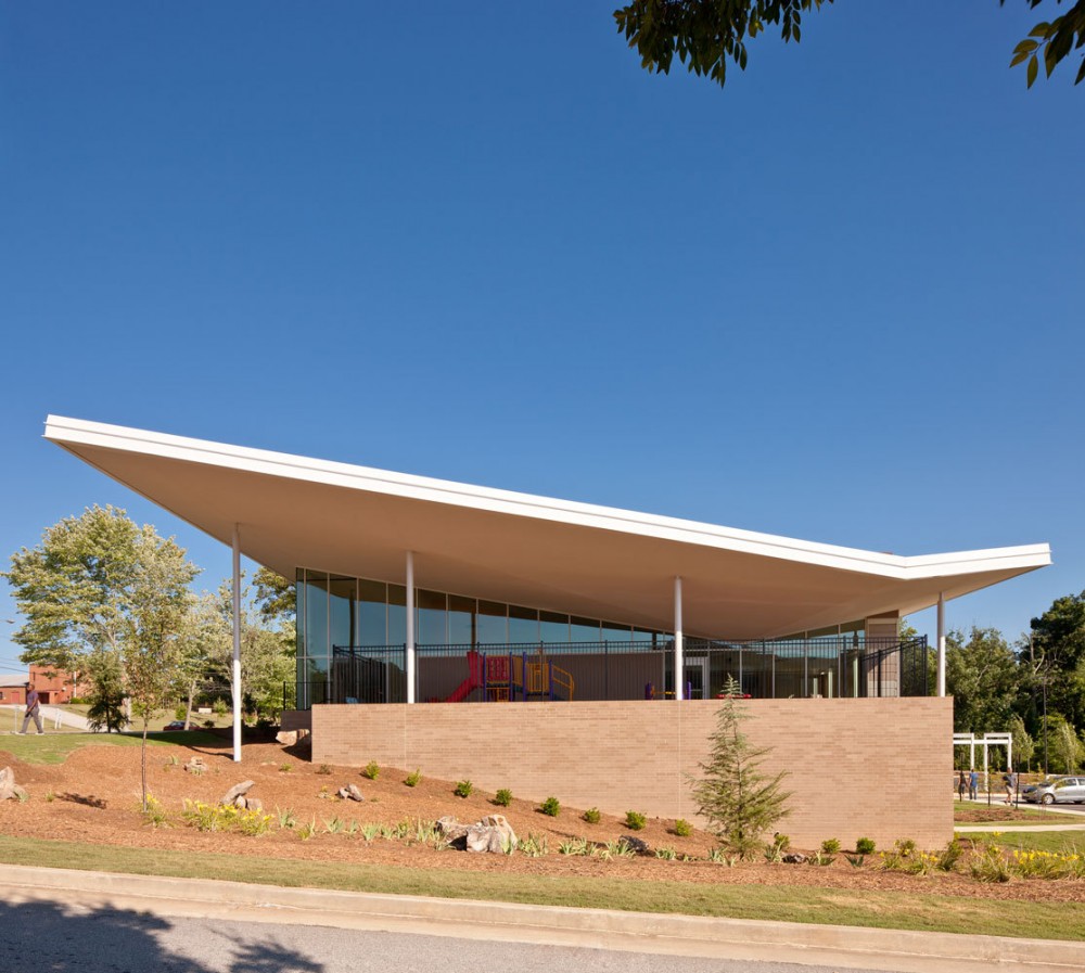 Adamsville Regional Health Center / Stanley Beaman & Sears