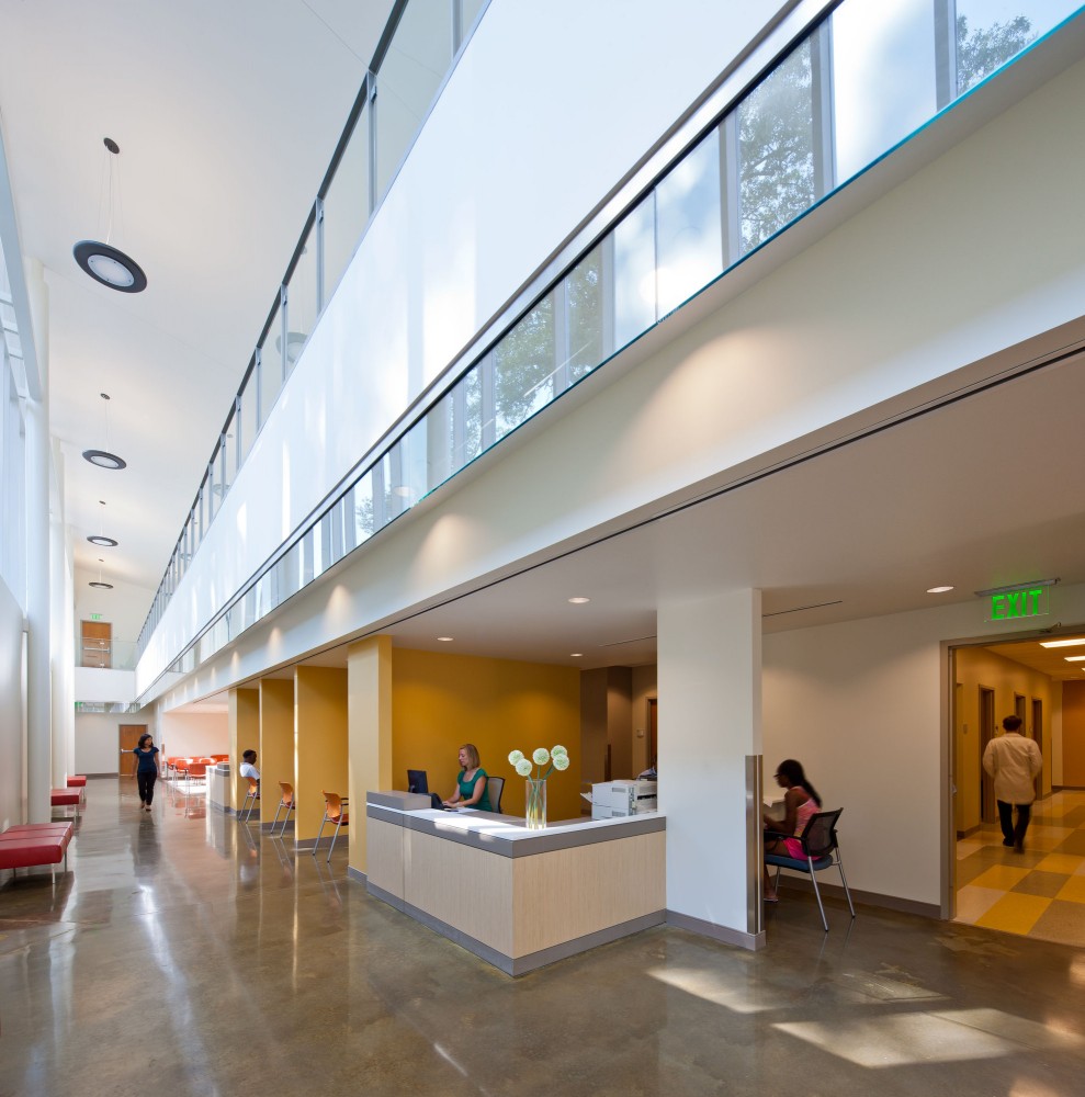 Adamsville Regional Health Center / Stanley Beaman & Sears
