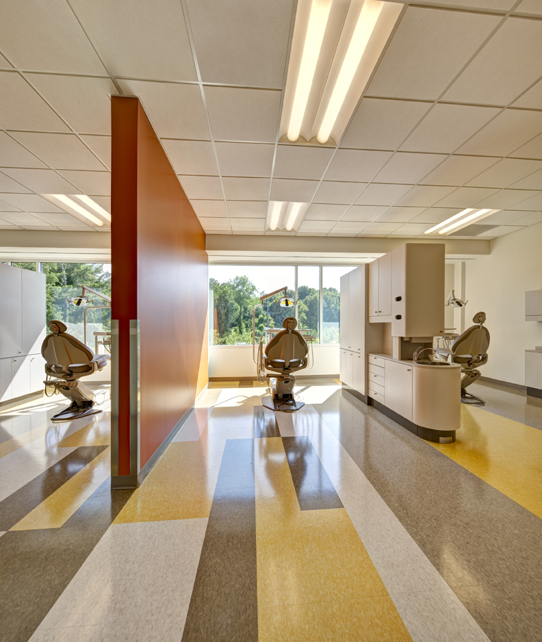 Adamsville Regional Health Center / Stanley Beaman & Sears