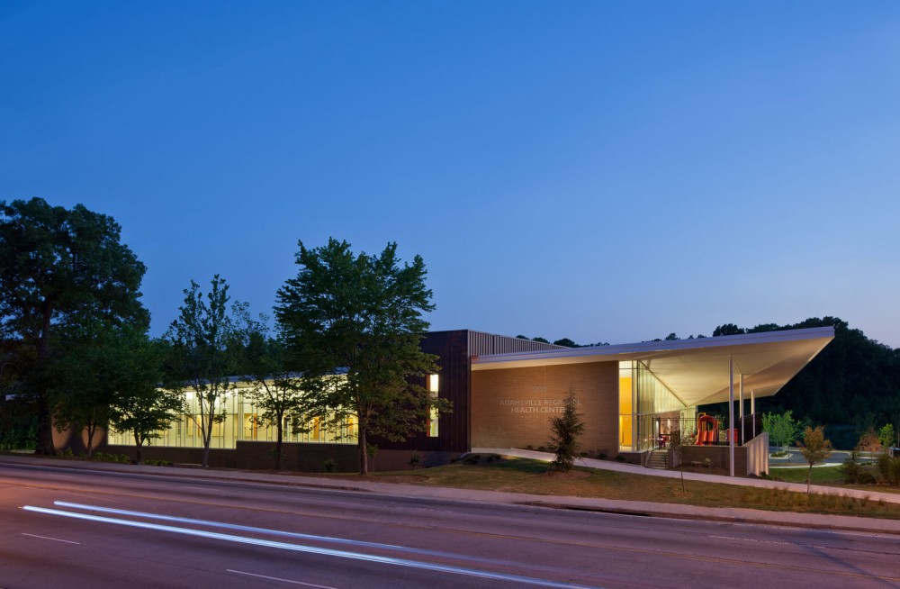 Adamsville Regional Health Center / Stanley Beaman & Sears