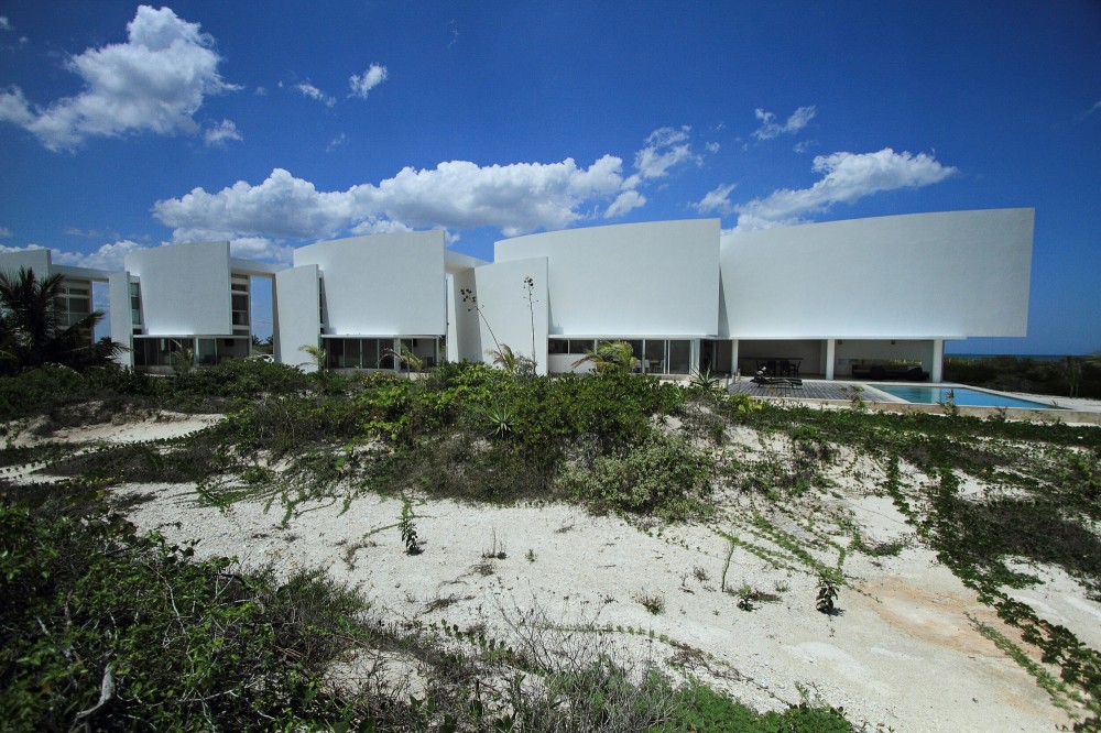 OB Houses / Seijo Peon Arquitectos