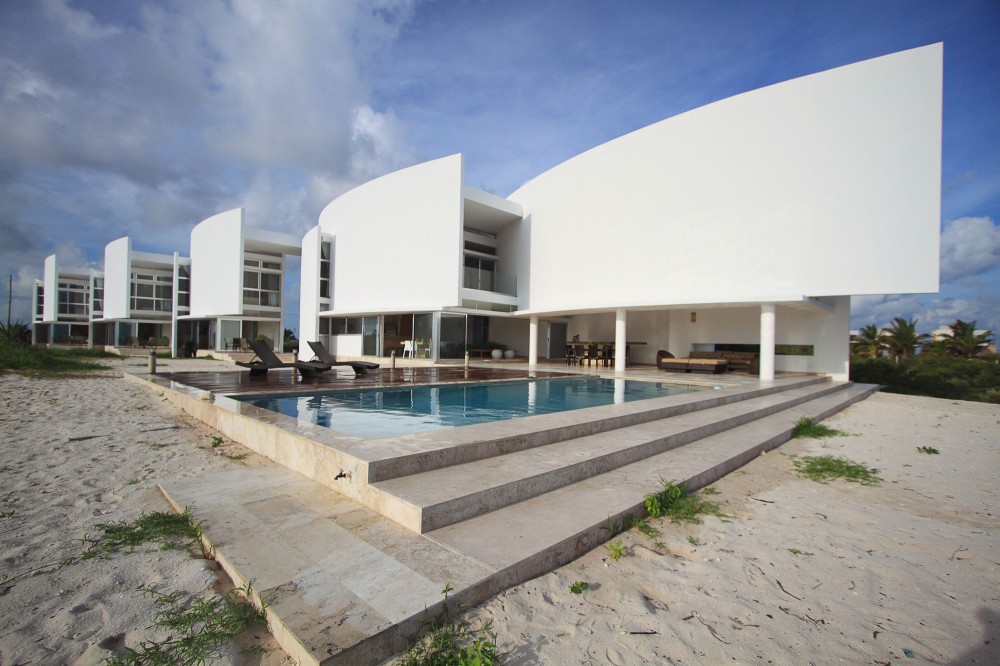OB Houses / Seijo Peon Arquitectos
