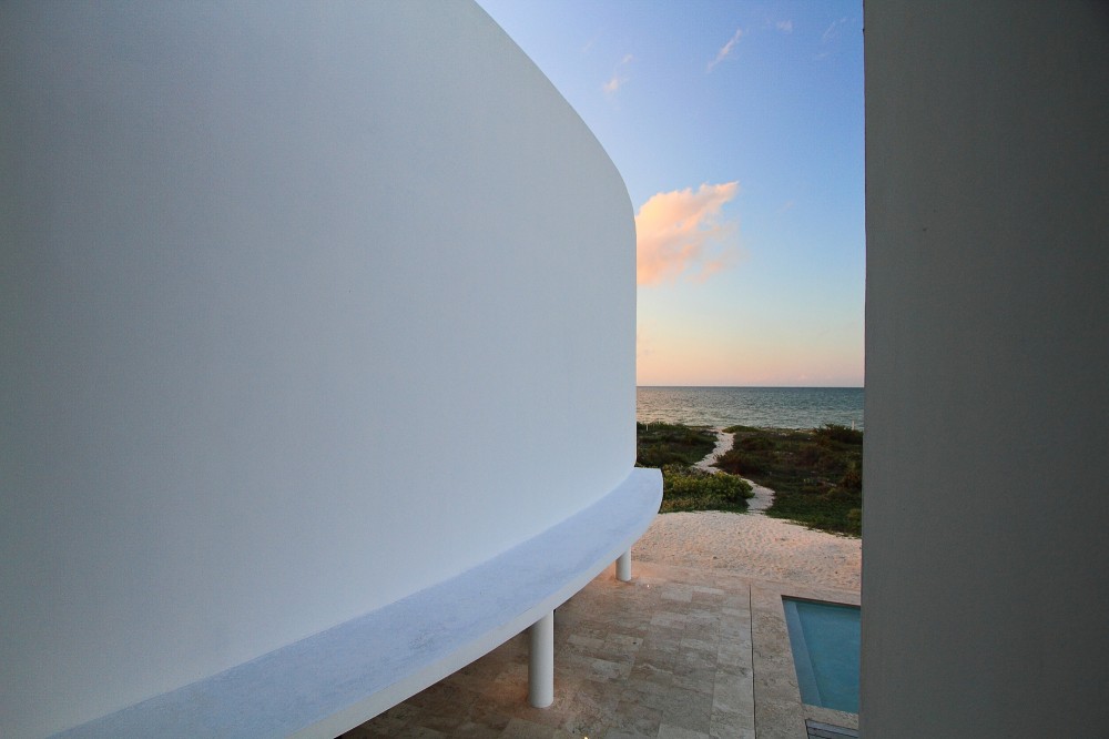 OB Houses / Seijo Peon Arquitectos