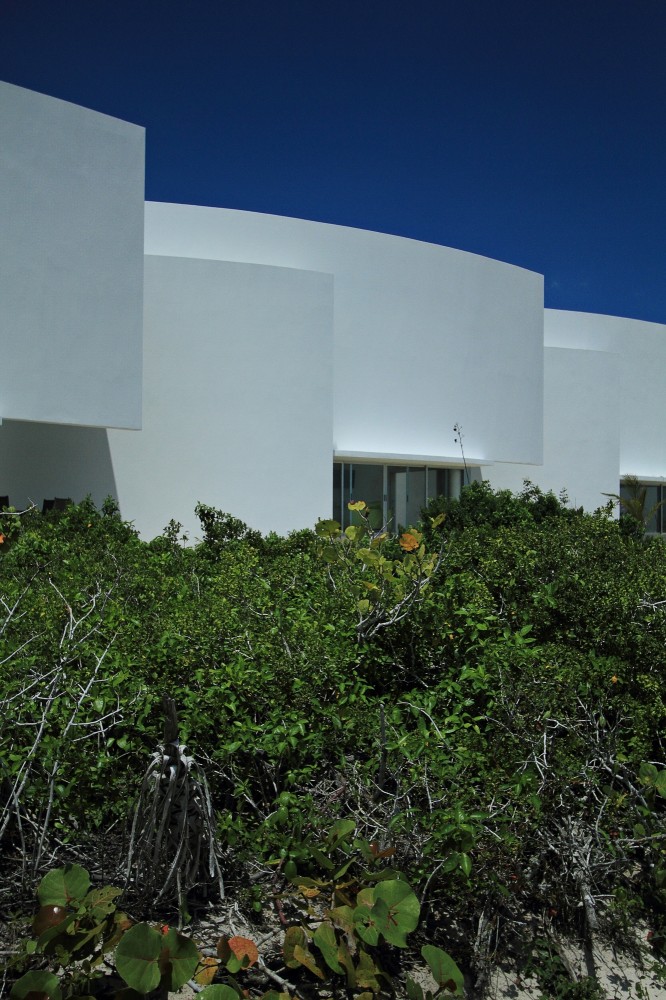OB Houses / Seijo Peon Arquitectos