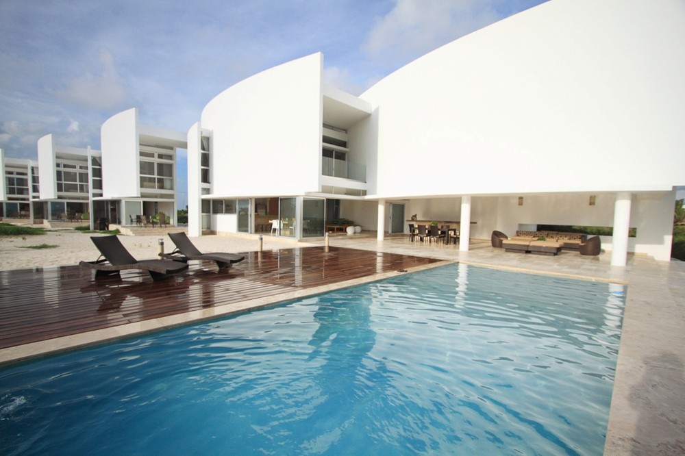 OB Houses / Seijo Peon Arquitectos