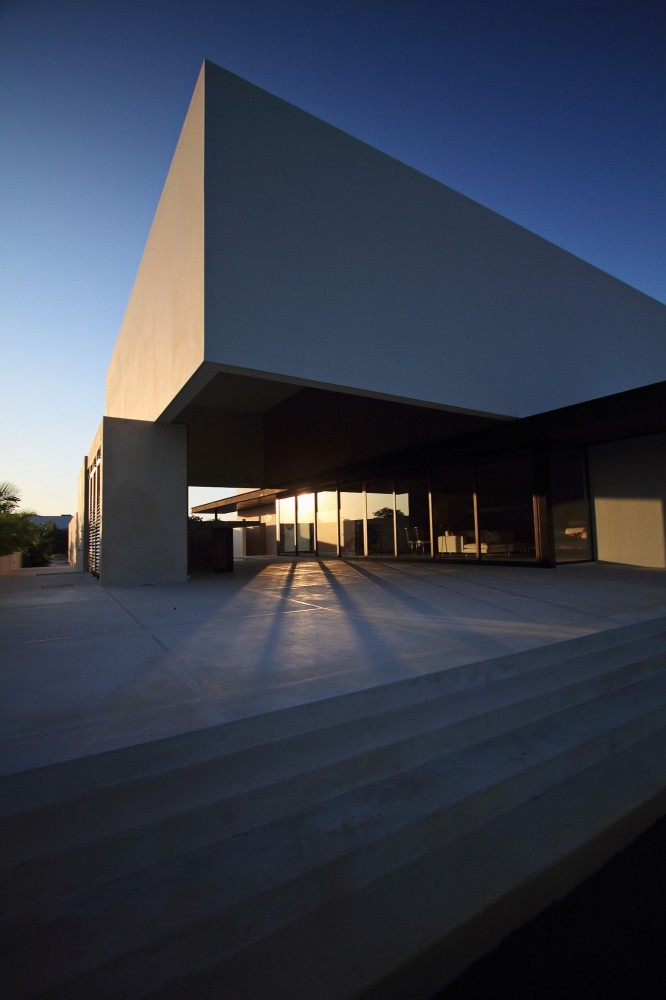 MCC House / Seijo Peon Arquitectos