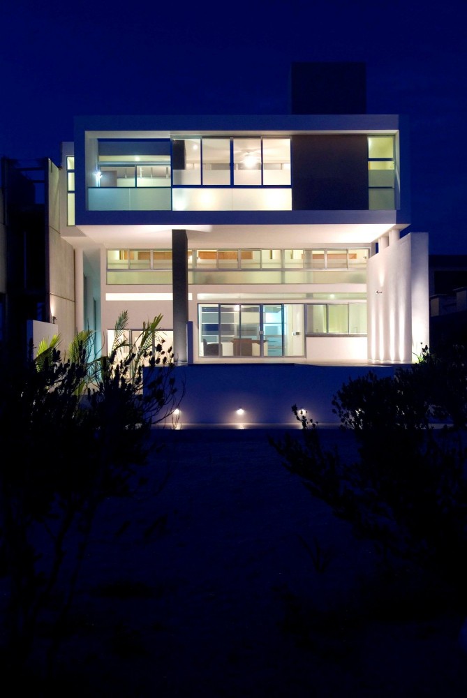 Stepped House / Seijo Peon Arquitectos